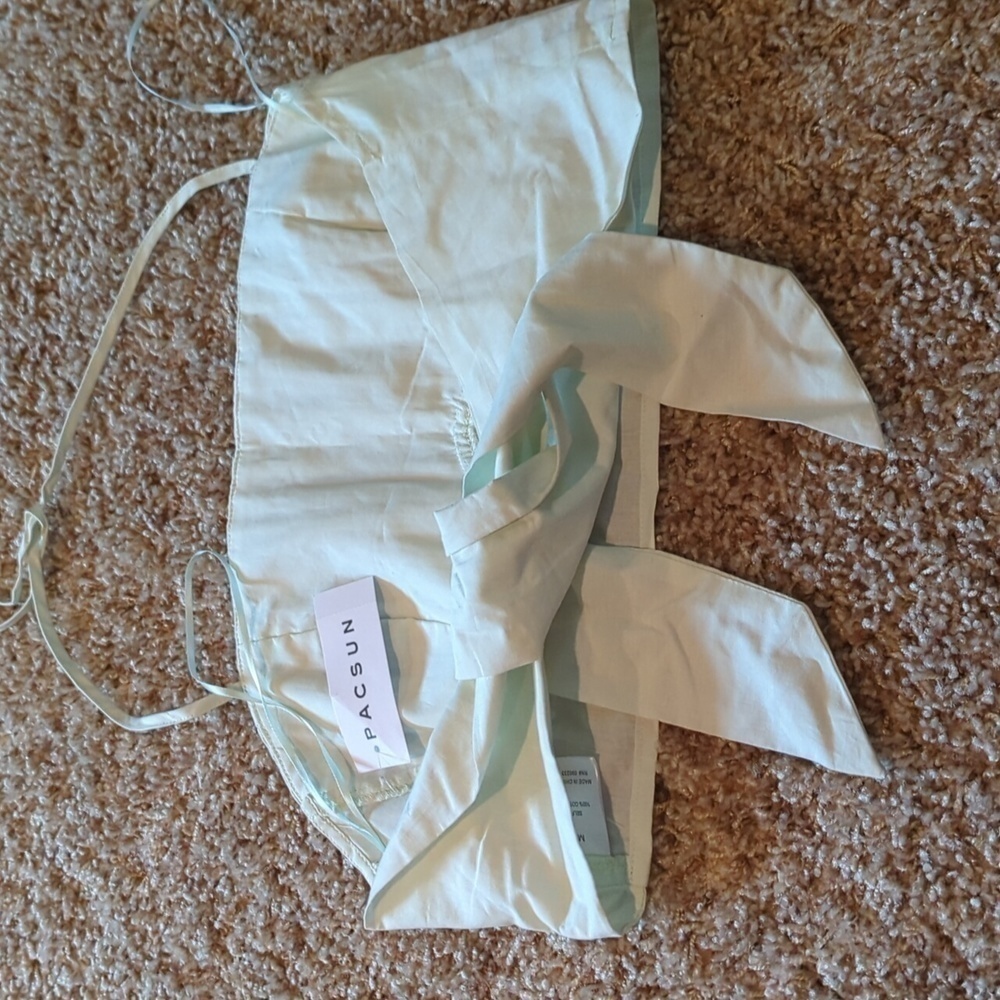 Milkmaid Festival L.A. Hearts Pacsun Tube Crop Top Halter Back Tie Pistachio Nwt